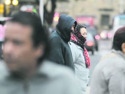 Las bajas temperaturas y los cambios en el clima son algunos de los factores que pueden incrementar el riesgo de padecer neumonía. EL INFORMADOR /