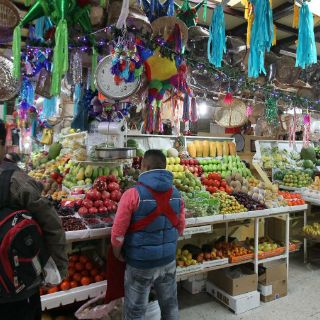 Autoservicios comprometen existencia de tianguis