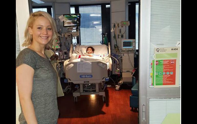 'Gracias por traernos muchas sonrisas para los pacientes antes de las celebraciones', escribió el hospital en redes sociales. FACEBOOK / T. Meiners