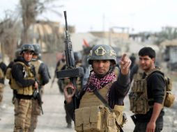 Miembros de las Fuerzas Armadas de Iraq recorren las calles de Ramadi en busca de miembros del Estado Islámico. AFP / A. Al-Rubaye