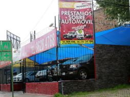 Piden a los ciudadanos no adquirir créditos pesados o muy grandes, como para adquirir un auto o una casa. EL INFORMADOR / ARCHIVO