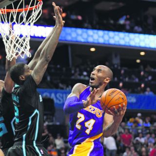 Lakers sufre su derrota número 27