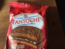 Noroña subió la foto del empaque del dulce llamado 'Fantoche' con el texto 'El postre favorito de @FelipeCalderon? El es un farsante'. TWITTER / @fernandeznorona