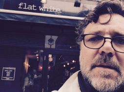 El actor no tenía concimiento de que por razones de seguridad, las patinetas están prohibidas. TWITTER / @russellcrowe