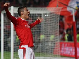 Tan sólo 13 minutos sobre el campo del estadio Da Luz le bastaron al ex delantero del Atleti para convertirse en héroe de las águilas. TWITTER / @SL_Benfica