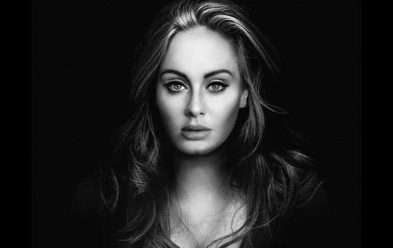 Preferida. Adele arrasó con '25', lanzado a finales de este año. ESPECIAL /