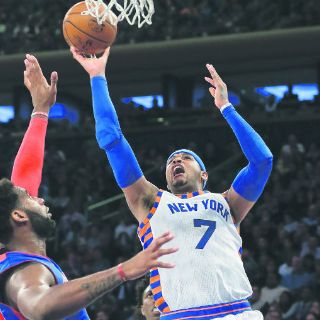 Carmelo Anthony lleva a los Knicks al triunfo
