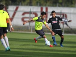 El partido se jugó a tres tiempos con distintos movimientos. TWITTER / @Chivas