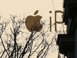 El director de la compañía, Tim Cook, rechaza que traten de evadir impuestos. AP / ARCHIVO