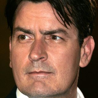 Charlie Sheen vende su residencia de California