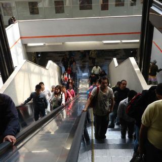Metro del DF concluye sustitución de escaleras eléctricas