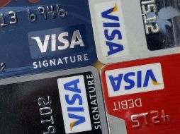 La tarjeta de crédito mantiene su bajo comportamiento, con un crecimiento de apenas 3.7 por ciento. AP / ARCHIVO