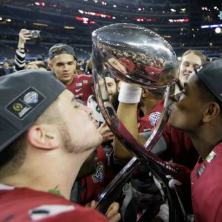 Alabama aplasta a Michigan State en Cotton Bowl