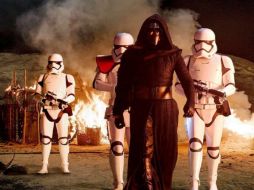 Aunque el actor no habla de su personaje, señaló que desde niño era fanático de las películas de 'Star Wars'. TWITTER / @StarWarsLATAM