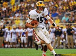 Michigan logró tres series ofensivas de touchdown de al menos 70 yardas y terminó con 503 yardas. AFP / R. Foldy