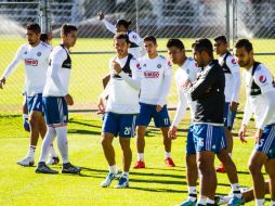 El conjunto rojiblanco realiza una práctica ligera a puerta cerrada, en la Universidad de Arizona. EL INFORMADOR / ARCHIVO