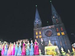 La belleza arquitectónica del templo de San José Obrero y las reinas de Arandas, dos estampas que le han dado fama a la ciudad. EL INFORMADOR / ARCHIVO