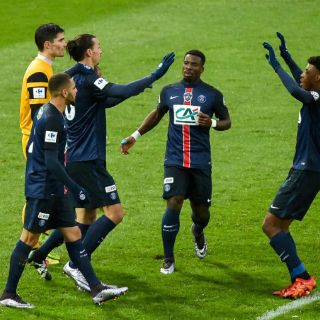 Zlatan da triunfo al PSG en Copa