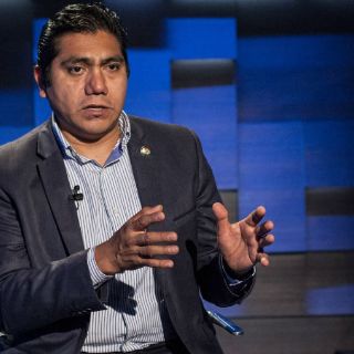 Preciado acusa 'guerra sucia' de Peralta en Colima