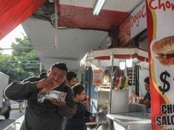 Comer deprisa también afecta la nutrición en las personas. EL INFORMADOR / ARCHIVO