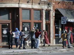 En Estados Unidos, organizaciones civiles llevan semanas protestando contra la nueva ola de redadas contra inmigrantes. EFE / K. Krzaczynski