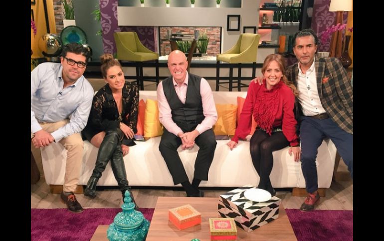 Agregó que si se quedó en el nuevo proyecto del programa es porque está muy agradecido con la emisión. TWITTER / @negroaraiza2