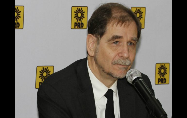 Basave sostiene que es necesaria una alianza del PRD y PAN en Veracruz porque solo así podrán ganarle al PRI. SUN / ARCHIVO