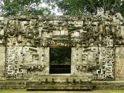 La paleta cromática identificada dio belleza y realce a los frisos ubicados en las antiguas ciudades mayas. NTX / CORTESÍA