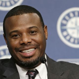 Griffey, con récord, y Piazza, electos al Salón de la Fama