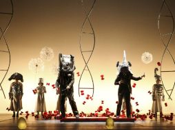 Uno de los mayores atractivos es La Veritá, un sofisticado espectáculo que combina danza, circo y música. EFE /