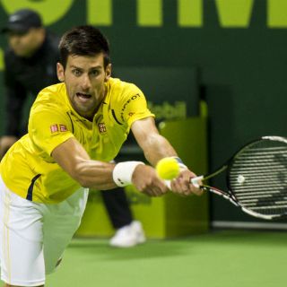 Djokovic elimina a Mayer en cuartos de Doha