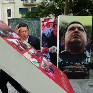 Militares venezolanos expresan 'irrestricto apoyo' a Maduro