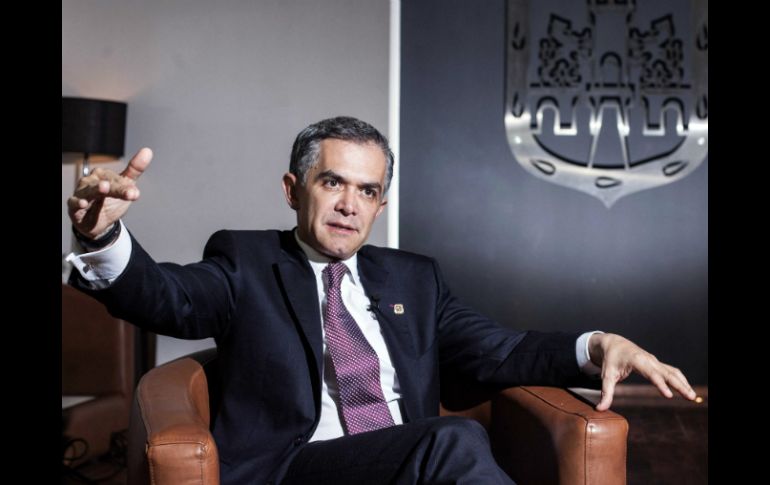 Al ser interrogado sobre el costo alto de las multas, señaló que tendrán el beneficio por pronto pago. SUN / ARCHIVO