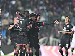 Fueron tres los festejos de los jugadores atlistas anoche en Querétaro, para comenzar con el pie derecho el torneo. MEXSPORT /