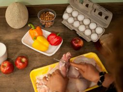 Se requiere de compromiso, paciencia, esfuerzo y dedicación para bajar los kilogramos subidos en diciembre. EFE / ARCHIVO