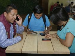 El sondeo se realizó a personas de 20 a 45 años y la mayoría de los encuestados tiene acceso a la red en cualquier momento. NTX / ARCHIVO