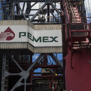 Pemex firma contrato de abasto de nitrógeno