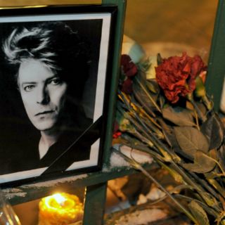David Bowie sufrió seis ataques al corazón en años recientes