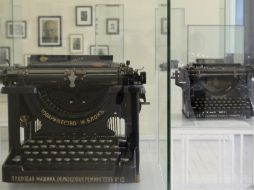 Autores como Tolstói, Mayakovski o Solzhenitsin utilizaron las máquinas que se exhiben. EFE / D. Shuváeva