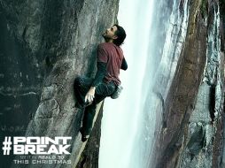 La película cuenta cómo un agente del FBI se infiltra en un equipo dedicado a buscar atletas de élite en búsqueda de emociones. TWITTER / @pointbreak