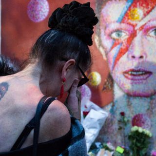 Detalles de la muerte de David Bowie siguen siendo un misterio