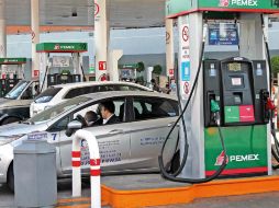 El precio máximo al público del combustible va de los 10.59 a los 13.98 pesos, dependiendo de las zonas establecidas. SUN / ARCHIVO