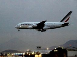 La aeronave tiene una longitud de poco más de 72 metros y 24 metros de altura. TWITTER / @gobmx