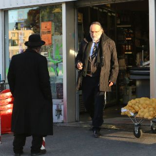 Insoportable que judíos franceses deban esconderse: Hollande