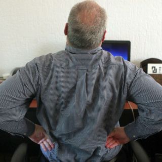 Fumar, sería causa de dolores de espalda