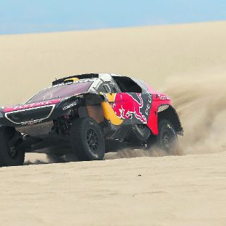 Peterhansel da un golpe de autoridad