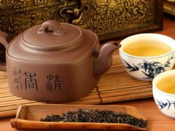 En clave mitológica, los chinos atribuyen la invención del té al emperador legendario Shennong. ESPECIAL /