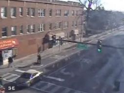 La difusión de este video se produce semanas después de que el alcalde de Chicago anunciara una revisión a la fuerza policial. YOUTUBE / DNAinfo Chicago