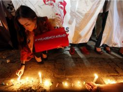 Los habitantes de Yakarta buscan recuperar la normalidad, mientras las autoridades continúan las investigaciones. EFE / B. Indahono