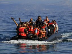 El bote, con 13 personas a bordo, tenía como destino la isla de Lesbos, en Grecia. EL INFORMADOR / ARCHIVO